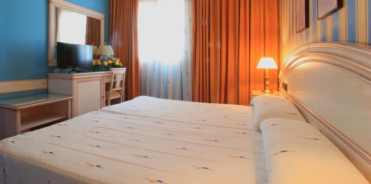 Hotel Conde Ansurez By Almia Hoteles Βαγιαδολίδ Εξωτερικό φωτογραφία