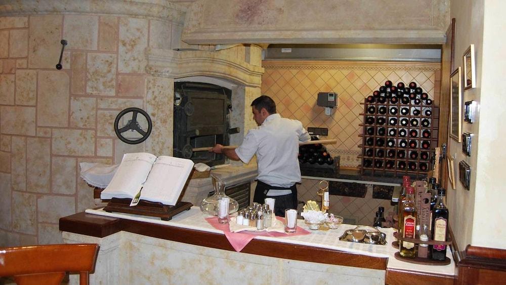 Hotel Conde Ansurez By Almia Hoteles Βαγιαδολίδ Εξωτερικό φωτογραφία